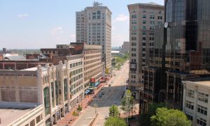 Buy a Luxury Condo in Upscale Localities of Toronto with these Vital Tips