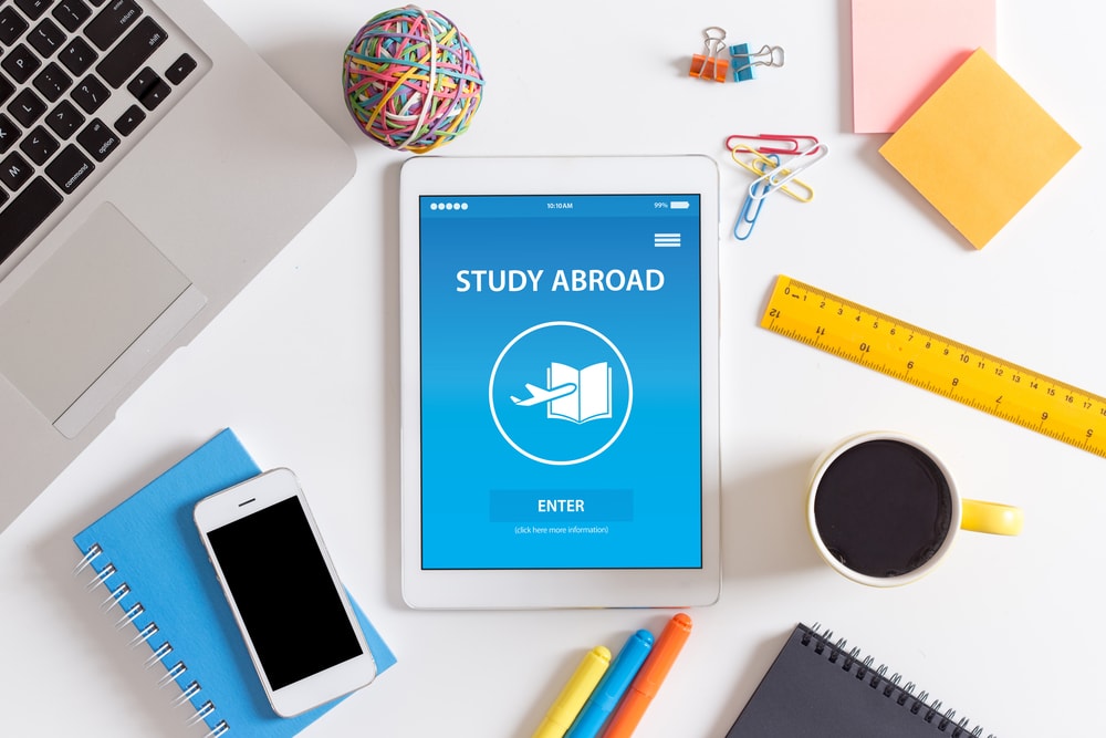 How to Manage Finances When Studying Abroad?