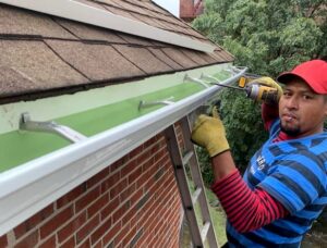 westchester_gutter_cleaning_1