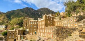 Student Travel Guide From Dammam to Riyadh on a Budget