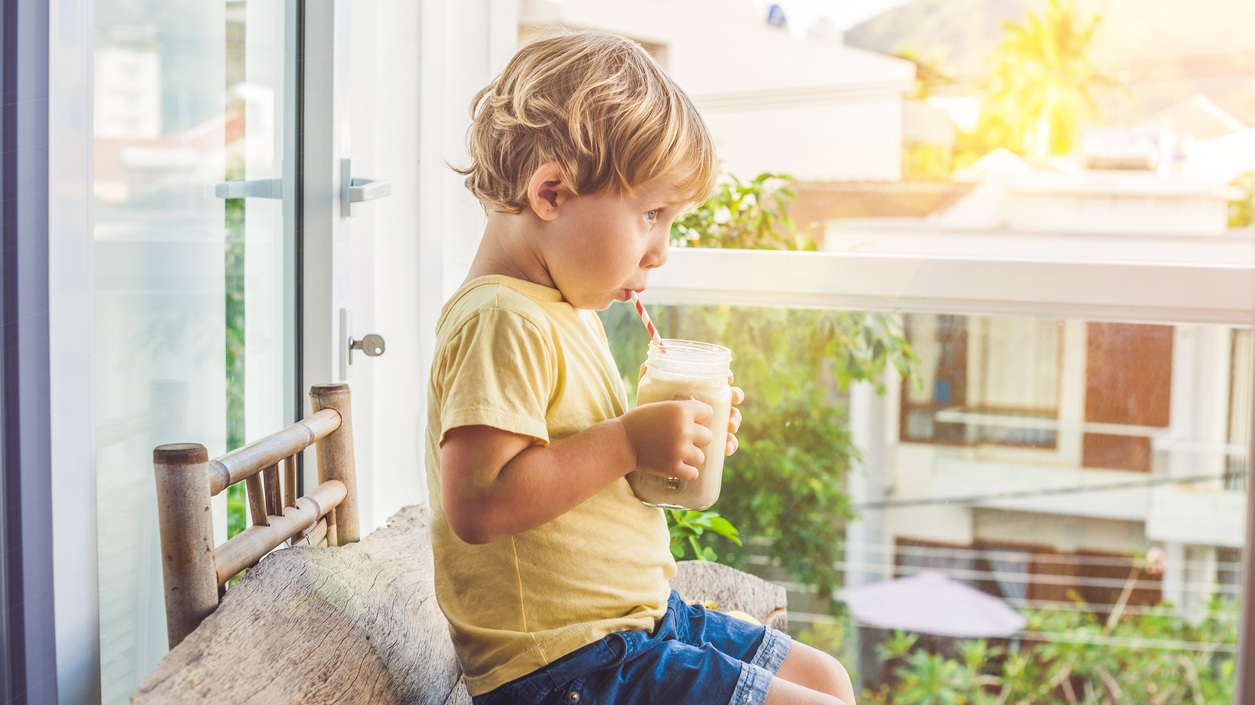 Toddler-vitamins-Smoothie