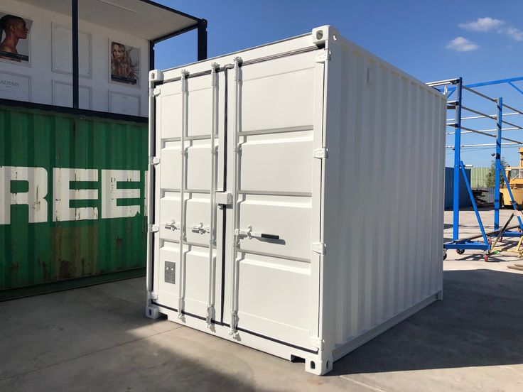 10ft-Shipping-Containers