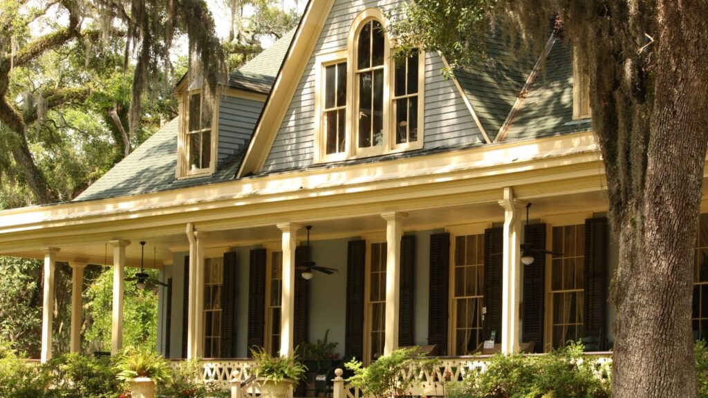 Making Your Home Stand Out With Unique Facade Designs