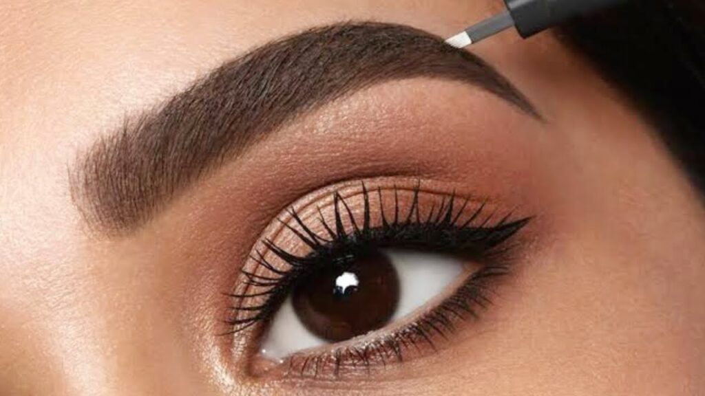 eyebrow-tattooing