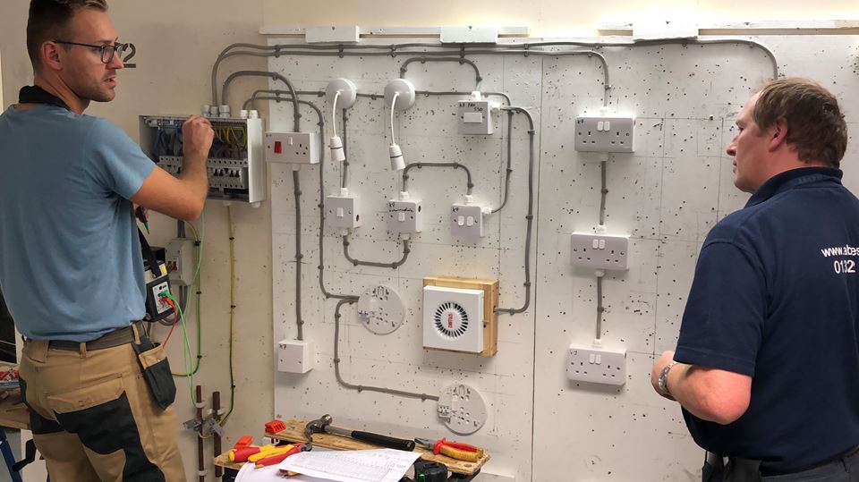 Jib Electrician