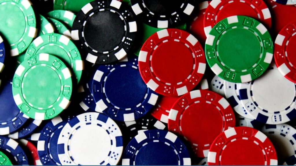 Building Confidence Before Playing With Real Money Stakes