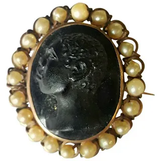 14k Gold Cameo Brooch