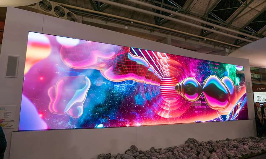 Micro-LED-technology-in-large-displays